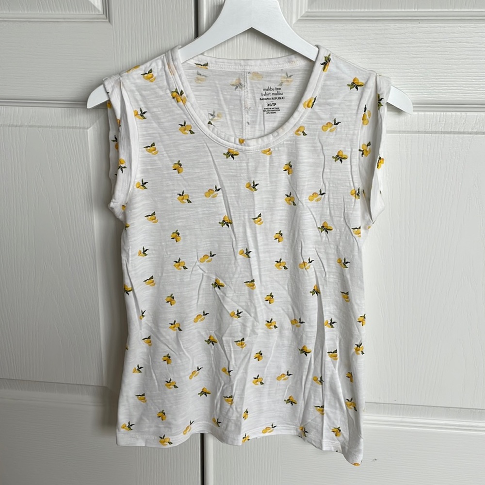 Banana Republic Lemon Tank with rolled sleeves